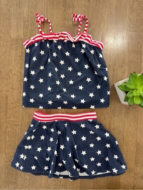 The Children’s Place 2-Piece Patriotic Outfit with built in shorts - 2T
